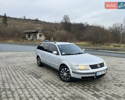 Серый Фольксваген Пассат, объемом двигателя 1.78 л и пробегом 450 тыс. км за 2550 $, фото 1 на Automoto.ua