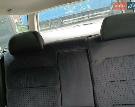 Серый Фольксваген Пассат, объемом двигателя 1.6 л и пробегом 395 тыс. км за 3200 $, фото 2 на Automoto.ua