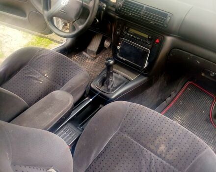 Сірий Фольксваген Пассат, об'ємом двигуна 1.8 л та пробігом 320 тис. км за 2850 $, фото 10 на Automoto.ua