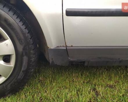 Сірий Фольксваген Пассат, об'ємом двигуна 1.6 л та пробігом 333 тис. км за 3400 $, фото 28 на Automoto.ua