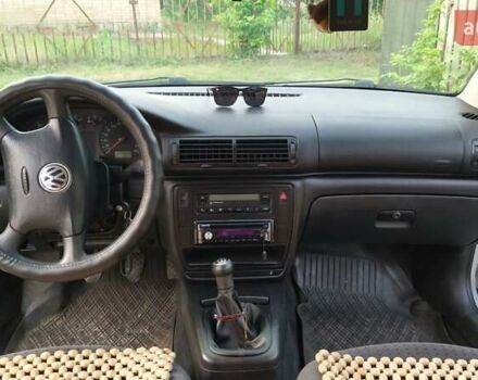 Сірий Фольксваген Пассат, об'ємом двигуна 1.6 л та пробігом 333 тис. км за 3400 $, фото 21 на Automoto.ua