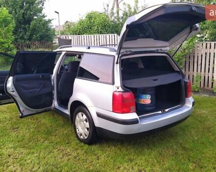 Сірий Фольксваген Пассат, об'ємом двигуна 1.6 л та пробігом 333 тис. км за 3400 $, фото 11 на Automoto.ua