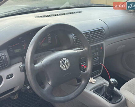 Серый Фольксваген Пассат, объемом двигателя 1.6 л и пробегом 58 тыс. км за 3200 $, фото 19 на Automoto.ua