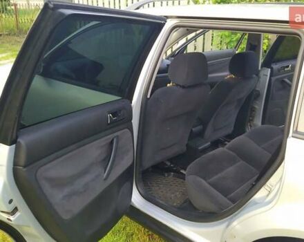 Сірий Фольксваген Пассат, об'ємом двигуна 1.6 л та пробігом 333 тис. км за 3400 $, фото 15 на Automoto.ua