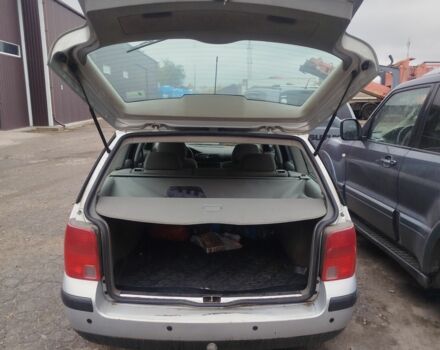 Серый Фольксваген Пассат, объемом двигателя 1.9 л и пробегом 261 тыс. км за 2800 $, фото 4 на Automoto.ua