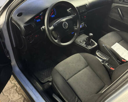 Серый Фольксваген Пассат, объемом двигателя 1.6 л и пробегом 170 тыс. км за 3599 $, фото 12 на Automoto.ua