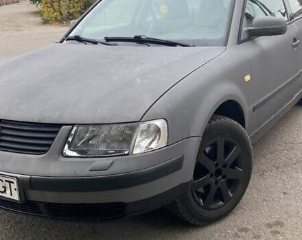 Серый Фольксваген Пассат, объемом двигателя 1.9 л и пробегом 470 тыс. км за 2000 $, фото 2 на Automoto.ua