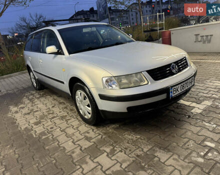 Серый Фольксваген Пассат, объемом двигателя 1.6 л и пробегом 170 тыс. км за 3599 $, фото 2 на Automoto.ua