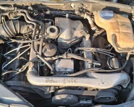 Серый Фольксваген Пассат, объемом двигателя 2.5 л и пробегом 400 тыс. км за 3200 $, фото 4 на Automoto.ua