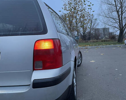 Серый Фольксваген Пассат, объемом двигателя 1.8 л и пробегом 375 тыс. км за 3200 $, фото 3 на Automoto.ua