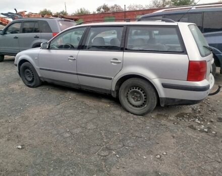 Серый Фольксваген Пассат, объемом двигателя 1.9 л и пробегом 261 тыс. км за 2800 $, фото 7 на Automoto.ua