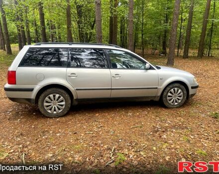 Серый Фольксваген Пассат, объемом двигателя 1.9 л и пробегом 321 тыс. км за 1500 $, фото 2 на Automoto.ua