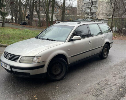 Серый Фольксваген Пассат, объемом двигателя 1.9 л и пробегом 336 тыс. км за 2500 $, фото 1 на Automoto.ua