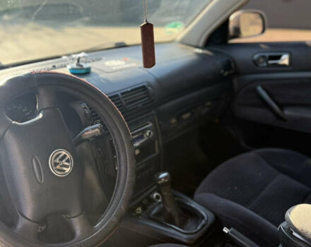 Серый Фольксваген Пассат, объемом двигателя 1.6 л и пробегом 284 тыс. км за 3800 $, фото 16 на Automoto.ua