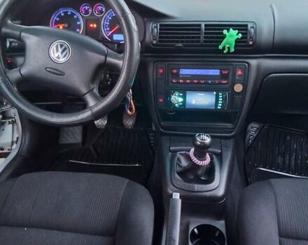 Серый Фольксваген Пассат, объемом двигателя 1.6 л и пробегом 130 тыс. км за 3900 $, фото 12 на Automoto.ua