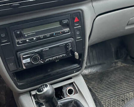 Серый Фольксваген Пассат, объемом двигателя 1.9 л и пробегом 336 тыс. км за 2500 $, фото 9 на Automoto.ua