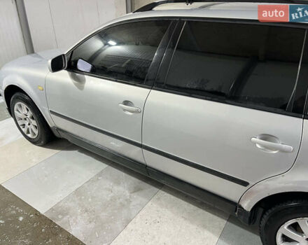 Серый Фольксваген Пассат, объемом двигателя 1.9 л и пробегом 408 тыс. км за 3800 $, фото 6 на Automoto.ua