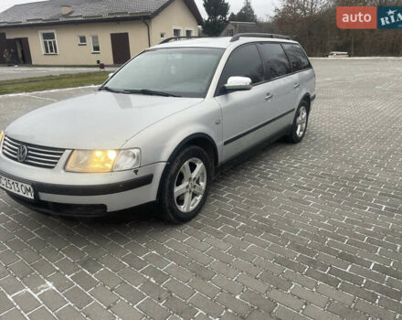 Серый Фольксваген Пассат, объемом двигателя 1.6 л и пробегом 345 тыс. км за 2450 $, фото 1 на Automoto.ua