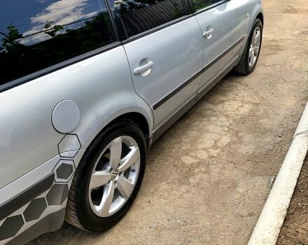 Серый Фольксваген Пассат, объемом двигателя 1.6 л и пробегом 190 тыс. км за 6000 $, фото 2 на Automoto.ua