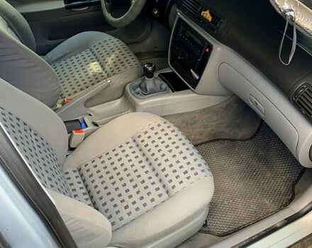 Серый Фольксваген Пассат, объемом двигателя 1.6 л и пробегом 190 тыс. км за 6000 $, фото 7 на Automoto.ua