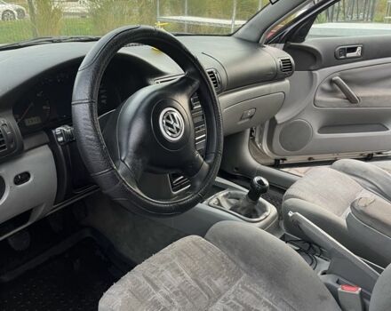 Серый Фольксваген Пассат, объемом двигателя 1.9 л и пробегом 438 тыс. км за 2500 $, фото 6 на Automoto.ua