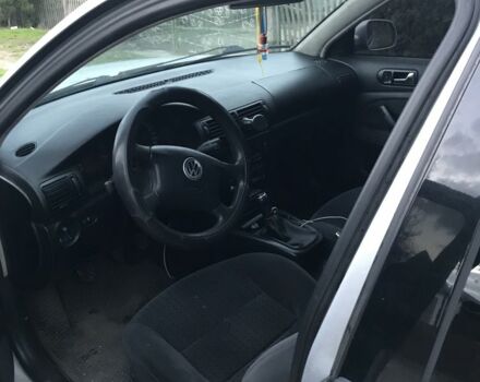 Серый Фольксваген Пассат, объемом двигателя 1.6 л и пробегом 350 тыс. км за 2800 $, фото 4 на Automoto.ua