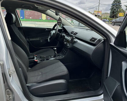 Серый Фольксваген Пассат, объемом двигателя 0 л и пробегом 250 тыс. км за 3300 $, фото 9 на Automoto.ua