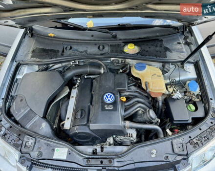 Серый Фольксваген Пассат, объемом двигателя 1.6 л и пробегом 245 тыс. км за 3600 $, фото 17 на Automoto.ua