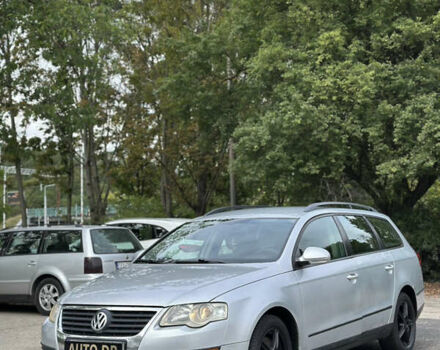 Серый Фольксваген Пассат, объемом двигателя 0 л и пробегом 250 тыс. км за 3300 $, фото 1 на Automoto.ua