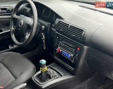 Серый Фольксваген Пассат, объемом двигателя 1.6 л и пробегом 246 тыс. км за 3350 $, фото 12 на Automoto.ua