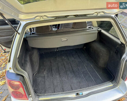 Серый Фольксваген Пассат, объемом двигателя 1.6 л и пробегом 245 тыс. км за 3500 $, фото 11 на Automoto.ua