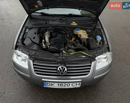 Сірий Фольксваген Пассат, об'ємом двигуна 1.9 л та пробігом 350 тис. км за 4450 $, фото 14 на Automoto.ua