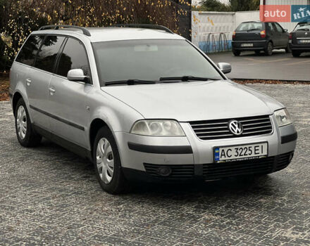 Серый Фольксваген Пассат, объемом двигателя 1.6 л и пробегом 246 тыс. км за 3350 $, фото 19 на Automoto.ua