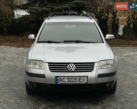 Серый Фольксваген Пассат, объемом двигателя 1.6 л и пробегом 246 тыс. км за 3350 $, фото 2 на Automoto.ua