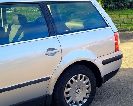 Сірий Фольксваген Пассат, об'ємом двигуна 1.6 л та пробігом 292 тис. км за 3499 $, фото 5 на Automoto.ua