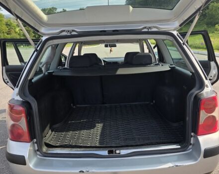 Серый Фольксваген Пассат, объемом двигателя 1.6 л и пробегом 210 тыс. км за 5600 $, фото 12 на Automoto.ua