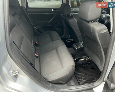 Серый Фольксваген Пассат, объемом двигателя 1.6 л и пробегом 246 тыс. км за 3350 $, фото 13 на Automoto.ua