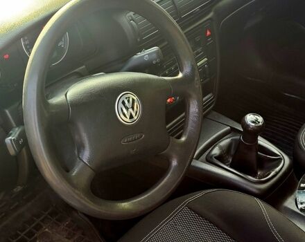 Сірий Фольксваген Пассат, об'ємом двигуна 1.6 л та пробігом 292 тис. км за 3499 $, фото 6 на Automoto.ua