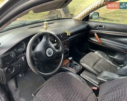 Серый Фольксваген Пассат, объемом двигателя 1.9 л и пробегом 495 тыс. км за 4950 $, фото 3 на Automoto.ua