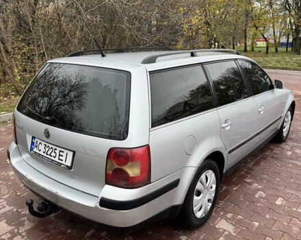 Серый Фольксваген Пассат, объемом двигателя 1.6 л и пробегом 249 тыс. км за 3650 $, фото 4 на Automoto.ua