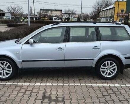 Серый Фольксваген Пассат, объемом двигателя 1.9 л и пробегом 280 тыс. км за 3800 $, фото 1 на Automoto.ua