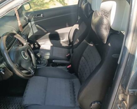 Серый Фольксваген Пассат, объемом двигателя 1.78 л и пробегом 197 тыс. км за 5800 $, фото 2 на Automoto.ua