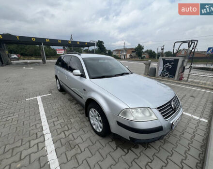 Серый Фольксваген Пассат, объемом двигателя 1.6 л и пробегом 232 тыс. км за 5000 $, фото 1 на Automoto.ua