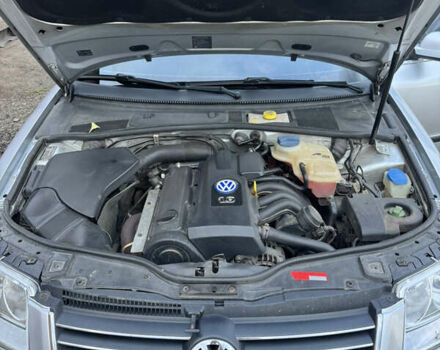 Серый Фольксваген Пассат, объемом двигателя 1.6 л и пробегом 222 тыс. км за 5200 $, фото 12 на Automoto.ua