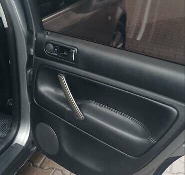 Серый Фольксваген Пассат, объемом двигателя 1.8 л и пробегом 320 тыс. км за 5900 $, фото 12 на Automoto.ua