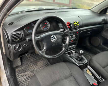 Серый Фольксваген Пассат, объемом двигателя 1.9 л и пробегом 332 тыс. км за 2700 $, фото 7 на Automoto.ua