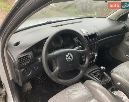 Серый Фольксваген Пассат, объемом двигателя 1.98 л и пробегом 290 тыс. км за 3300 $, фото 10 на Automoto.ua