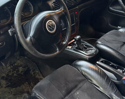 Серый Фольксваген Пассат, объемом двигателя 1.9 л и пробегом 343 тыс. км за 5200 $, фото 11 на Automoto.ua