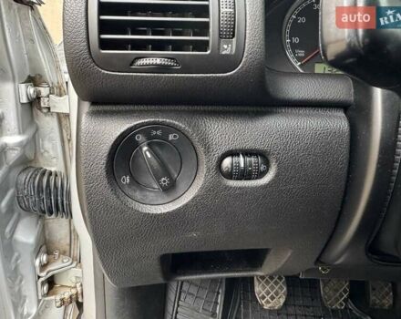 Сірий Фольксваген Пассат, об'ємом двигуна 1.6 л та пробігом 258 тис. км за 4450 $, фото 20 на Automoto.ua