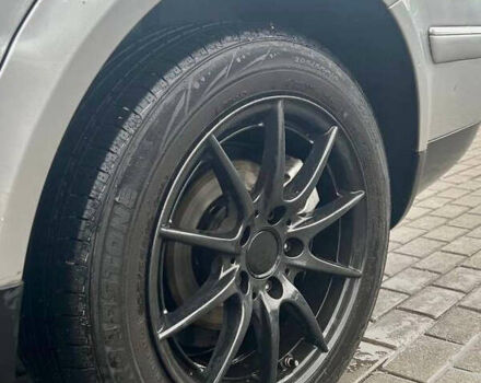 Серый Фольксваген Пассат, объемом двигателя 2.5 л и пробегом 330 тыс. км за 5000 $, фото 4 на Automoto.ua